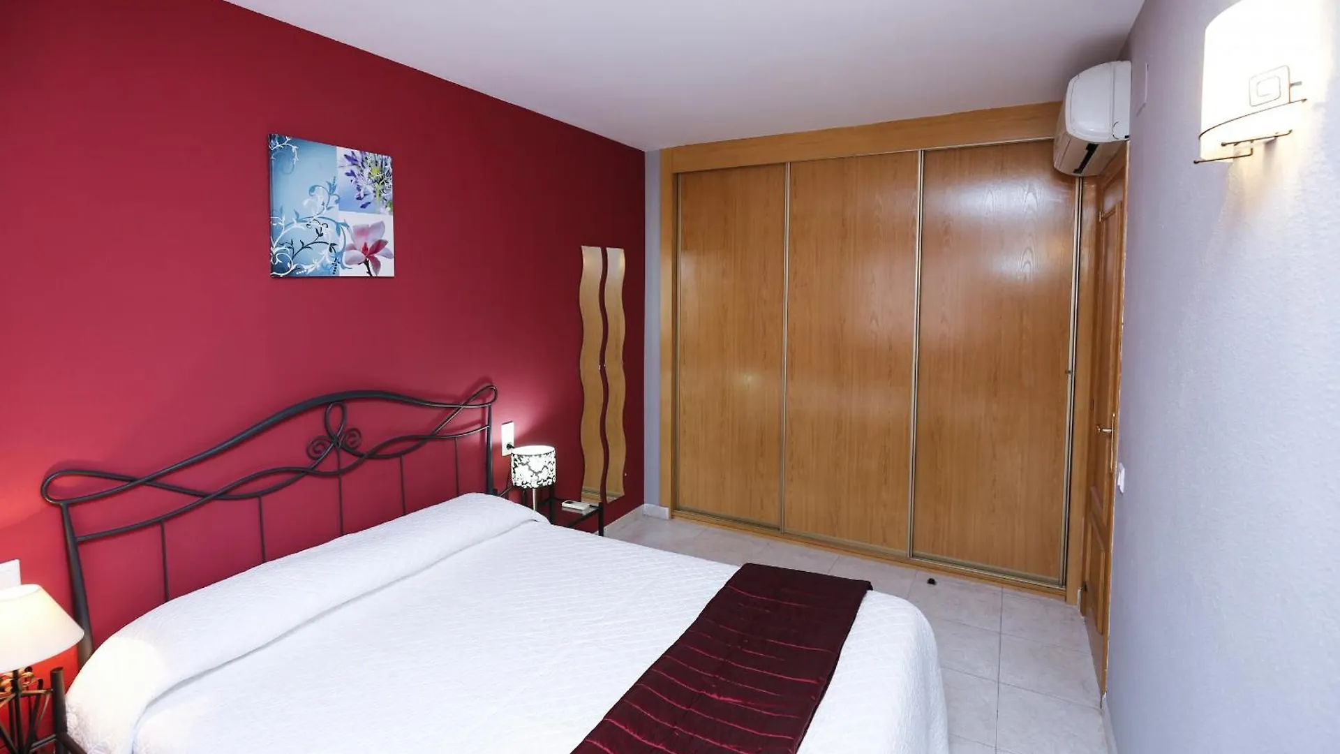 Aquamarina E Homestay By Turismar La Pineda Spain